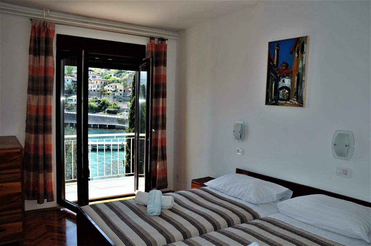 Apartmani Kadmen Ika Exteriör bild