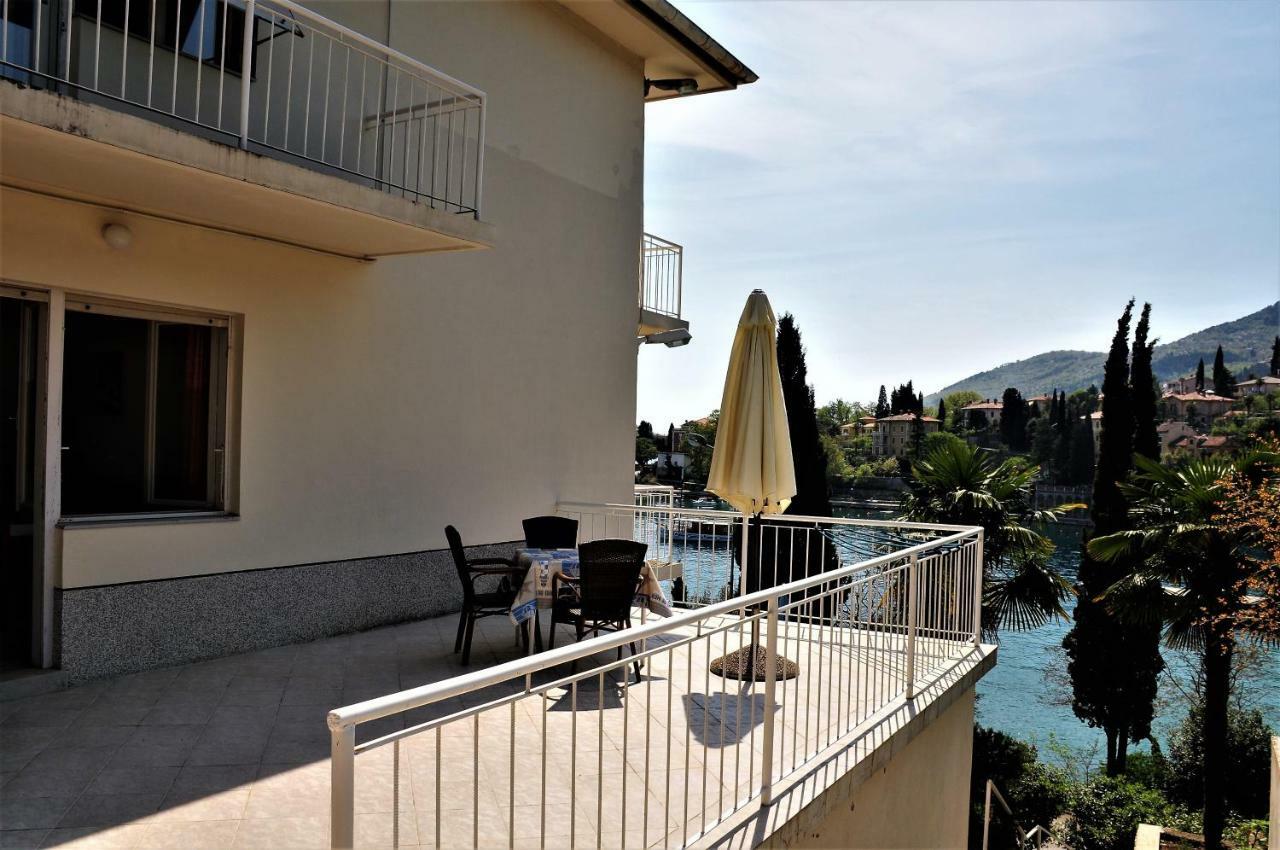 Apartmani Kadmen Ika Exteriör bild