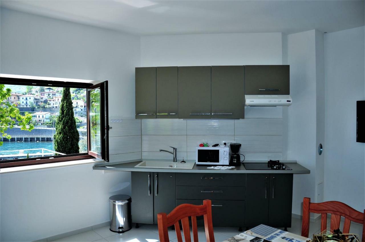 Apartmani Kadmen Ika Exteriör bild