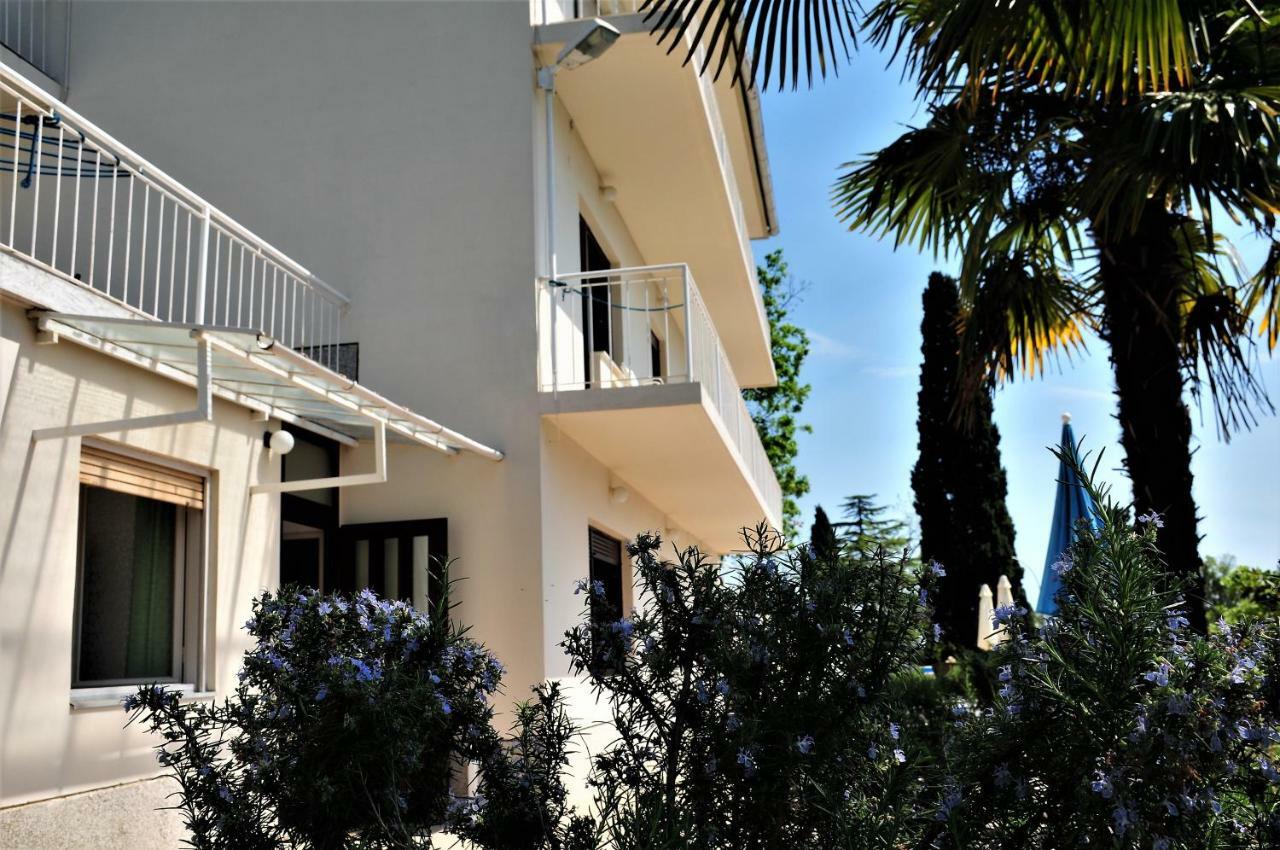 Apartmani Kadmen Ika Exteriör bild
